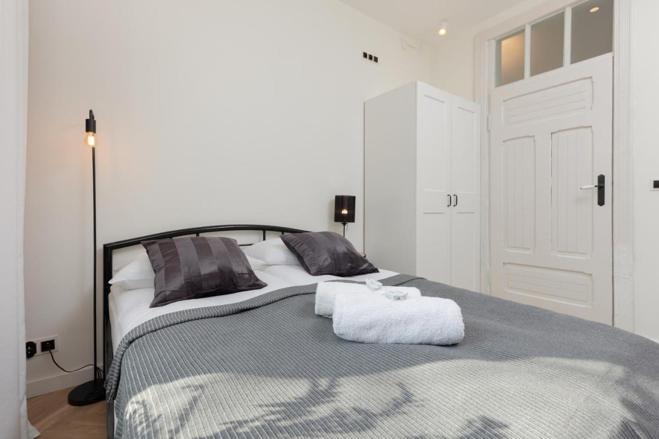 Warsaw Pruszkow Park View Comfortable Apartments By Noclegi Renters Bagian luar foto