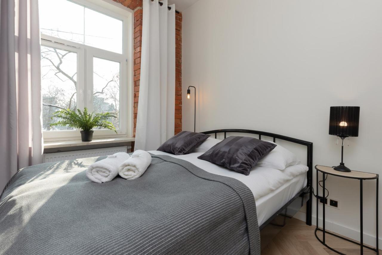 Warsaw Pruszkow Park View Comfortable Apartments By Noclegi Renters Bagian luar foto