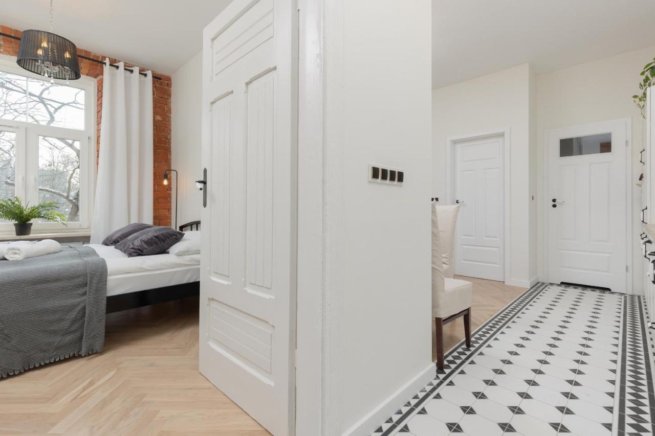 Warsaw Pruszkow Park View Comfortable Apartments By Noclegi Renters Bagian luar foto